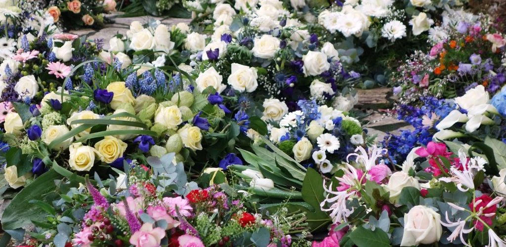 Types of Funeral Flowers